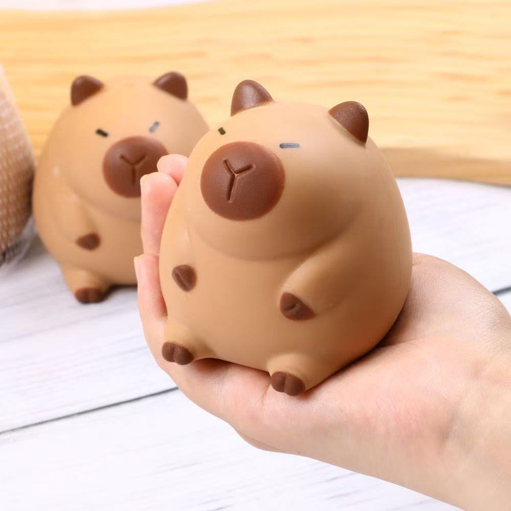 Capivara Squishy Antiestresse Fofo - Brinquedo Macio e Elástico