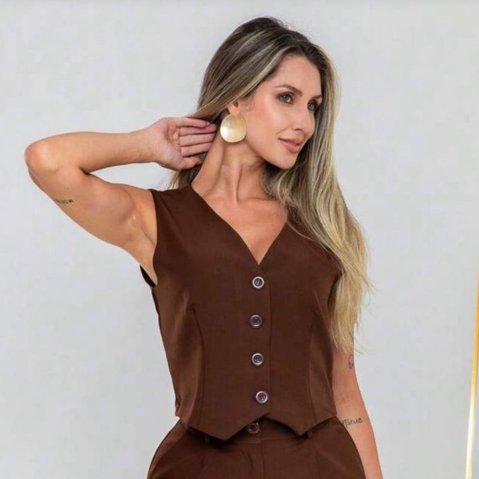 Colete Alfaiataria Feminino Forrado Curto Estilo Sofisticado e Confortável 3 Botões Social Decote V